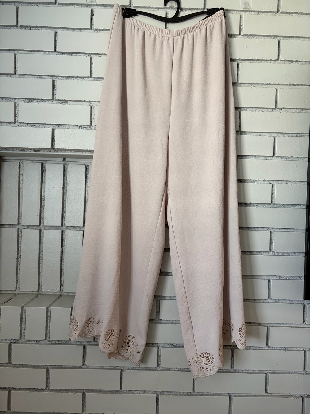 Adrianna Papell Blush Wide-Leg Pants with Lace Hem